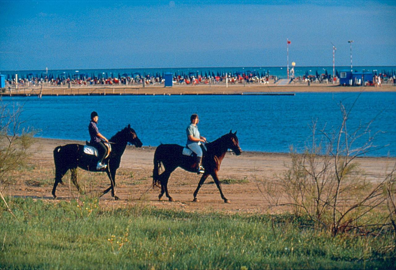 Appartamenti Ai Pini Bibione Eksteriør bilde